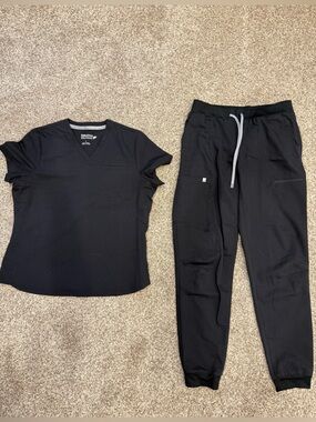 Fabletics Black Scrub Top and Jogger Pants